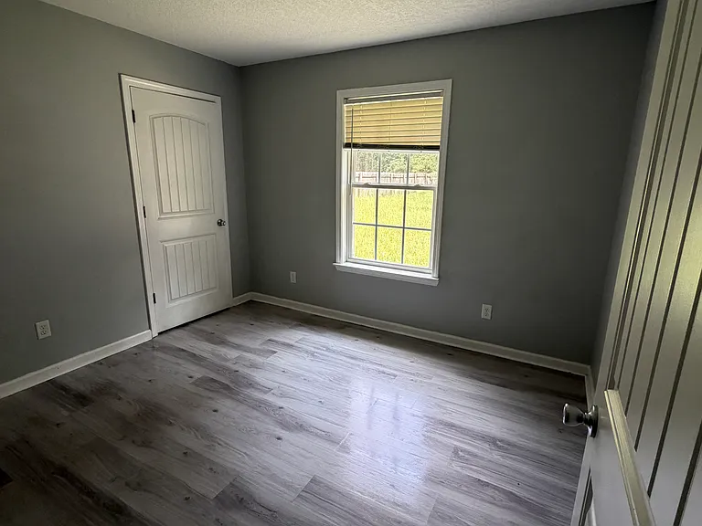 717 Lee Rd — Photo 8