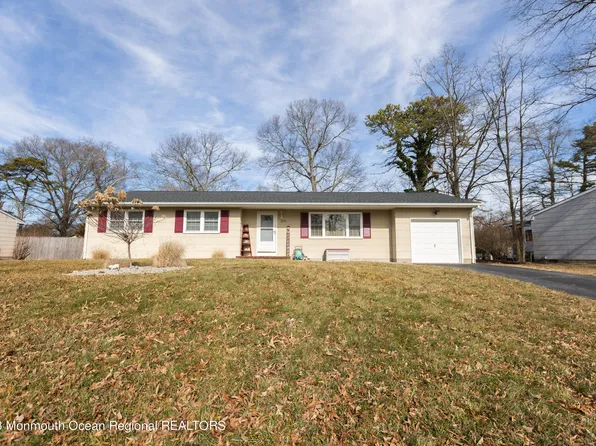 304 Farragut Drive, Forked River, NJ 08731