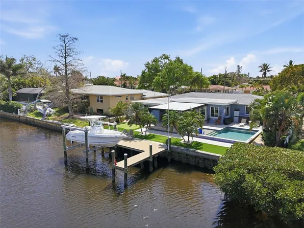 9571 Sun Isle Dr NE, Saint Petersburg, FL 33702