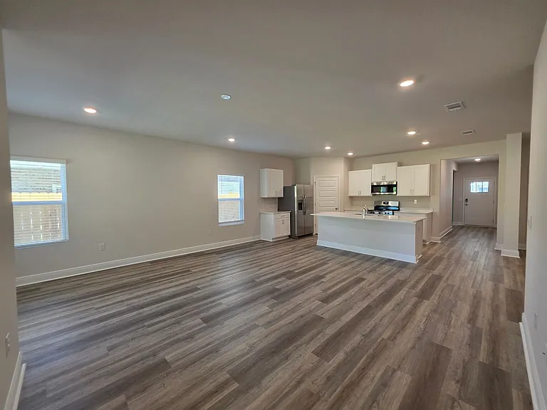 8057 Fir Tree Dr — Photo 3