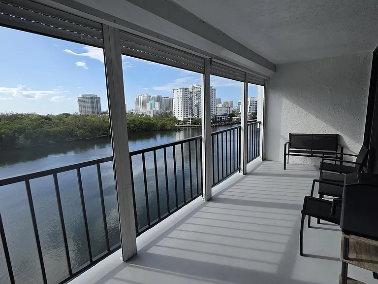 936 Intracoastal Dr #7B — Photo 35
