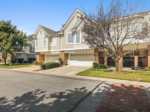 2nd image of 1021 Bay Breeze Dr