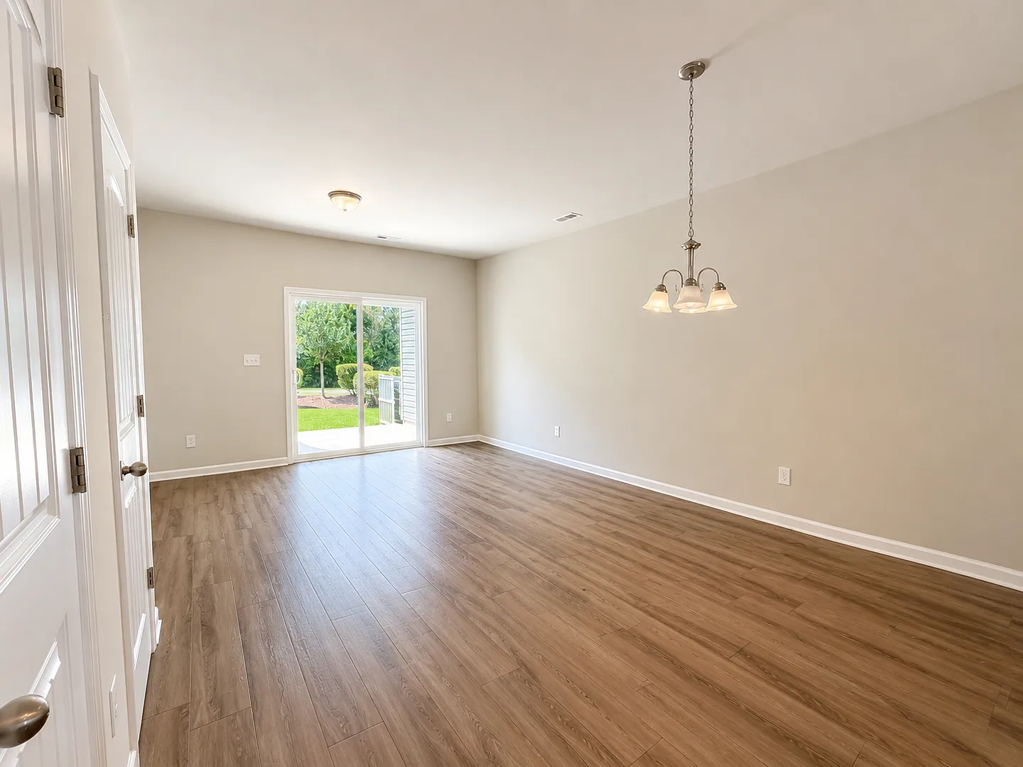 2 Bed/2.5 Bath Townhome-Close to downtown Clayton! — Photo 4