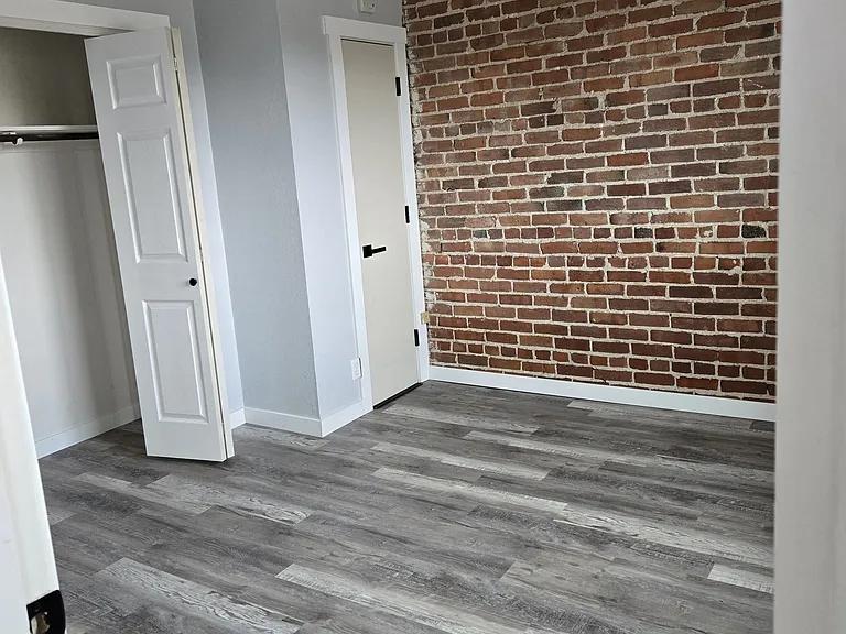 109 N Kimball Ave #B — Photo 11