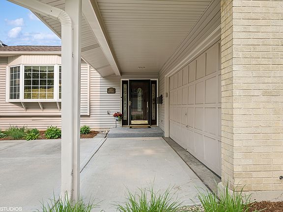 2nd image of 1407 N Dunton Ave