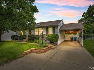 11018 Golf Crest Dr, Saint Louis, MO 63126