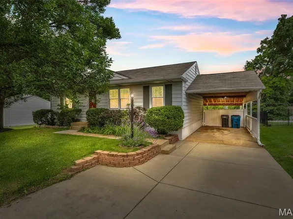 11018 Golf Crest Dr, Saint Louis, MO 63126