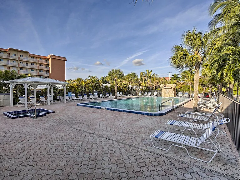 7500 Estero Blvd #8-ID1546401P — Photo 17