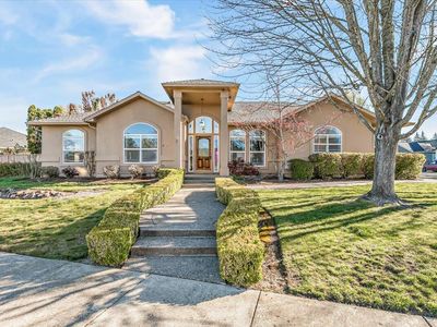 235 Prairie Lndg, Eagle Point, OR, 97524