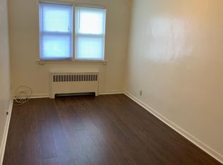 6115 185th St #3, Flushing, NY 11365