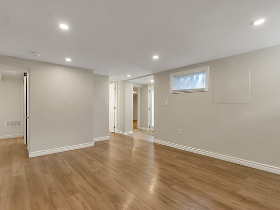 2nd image of 115 Bayview Dr