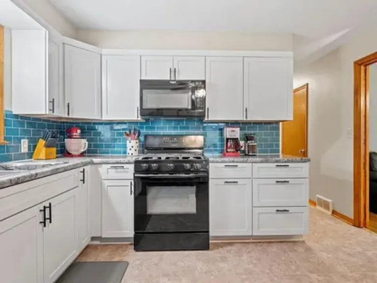 533 Birch St — Photo 10