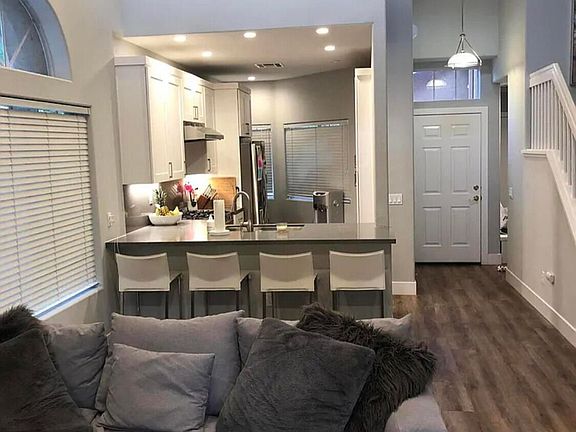 4th image of 4895 Santo Dr