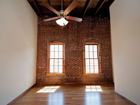 5th image of 211 S Market Ave #Ub-201