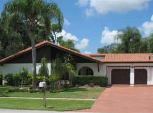 515 Wranglewood Dr, Wellington, FL 33414