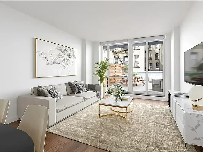 1135 45th Ave #2G — Photo 3