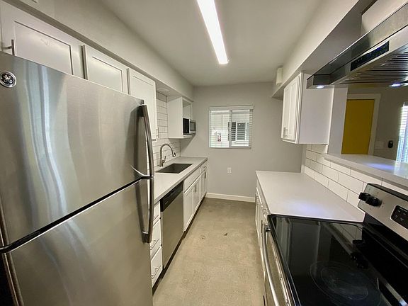 2nd image of 4232 N 32nd St #17