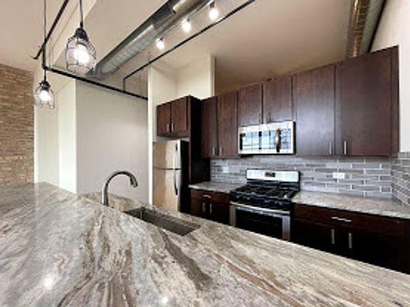 4th image of 1435 W 21st St #205