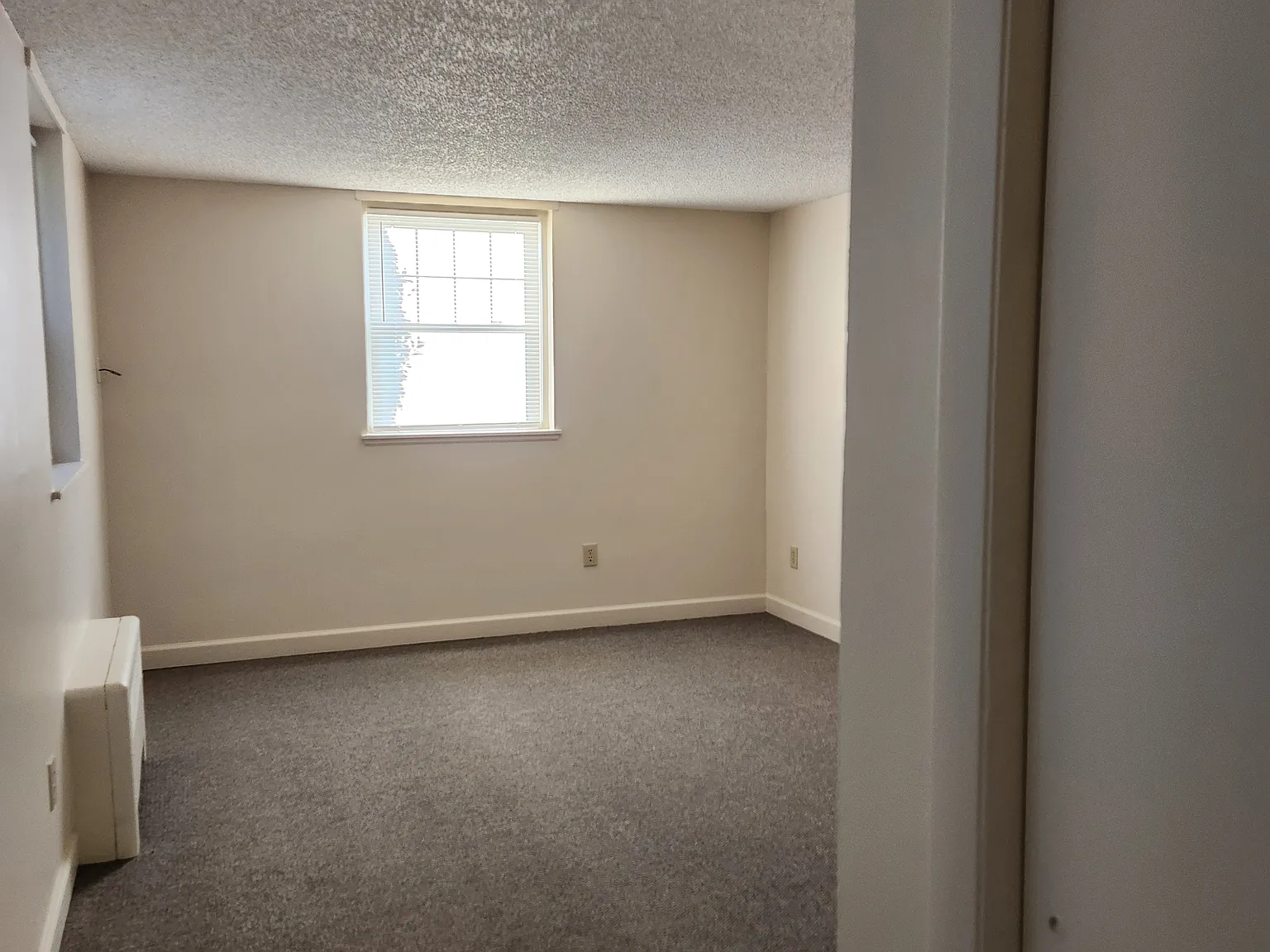1 bed, 650 sqft, $975 — Photo 2