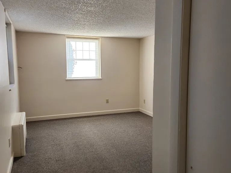 3 Woodlawn Ter #1B — Photo 2