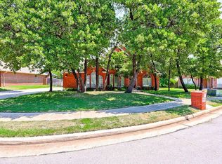 2408 Redvine Rd, Edmond, OK 73034