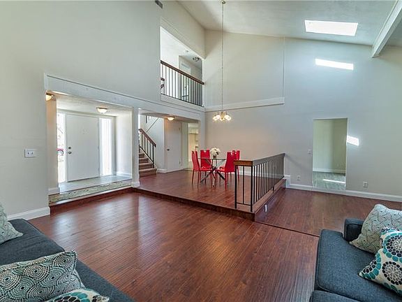 5th image of 5435 Bay Lagoon Cir