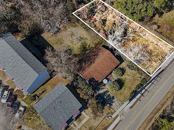 3rd image of 1005 3rd Ave. N