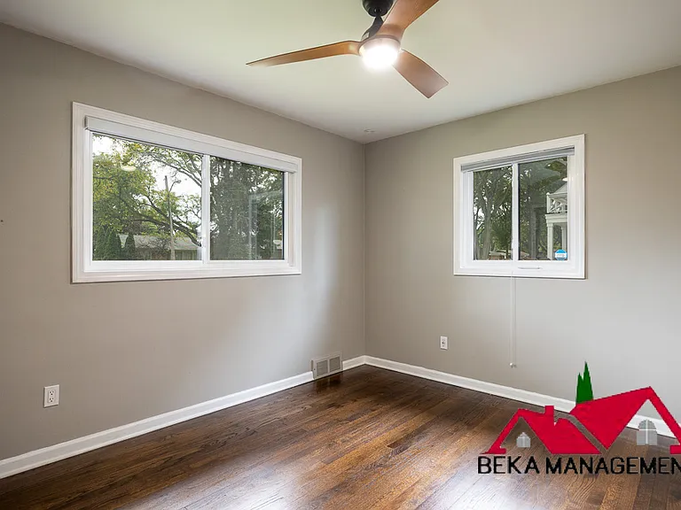 1611 Hazel St — Photo 12