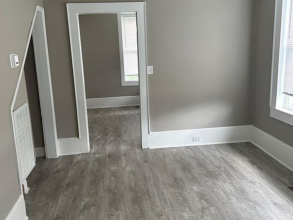 3rd image of 3634 W Dixon Blvd