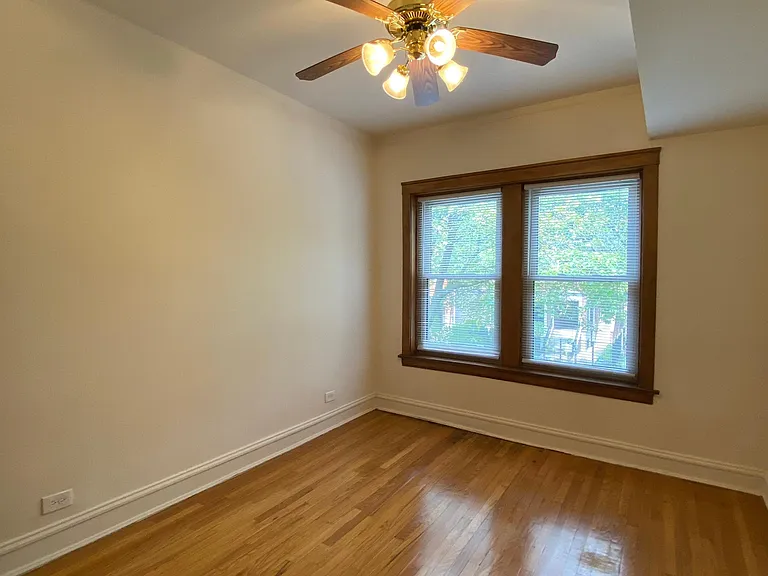 1535 West Addison — Photo 51