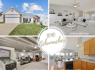 1090 Schumacher Rd, Fenton, MO 63026