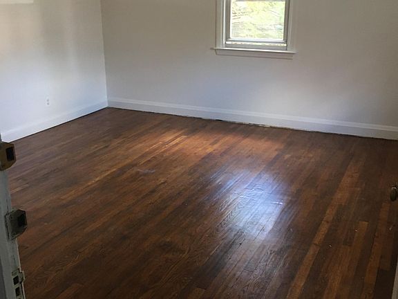 entry/ 1st floor living room