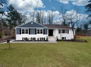 38 Headley Rd, Morristown, NJ 07960