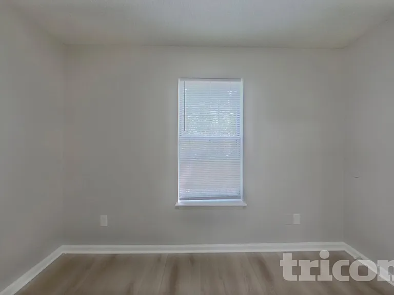 212 Cottonwood Park Dr — Photo 11
