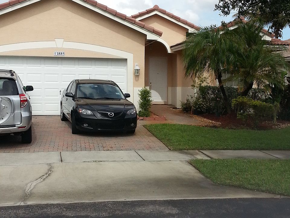 1st image of 13885 SW 31st St