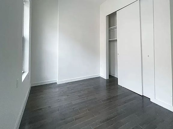 4th image of 139 Mulberry St APT 18