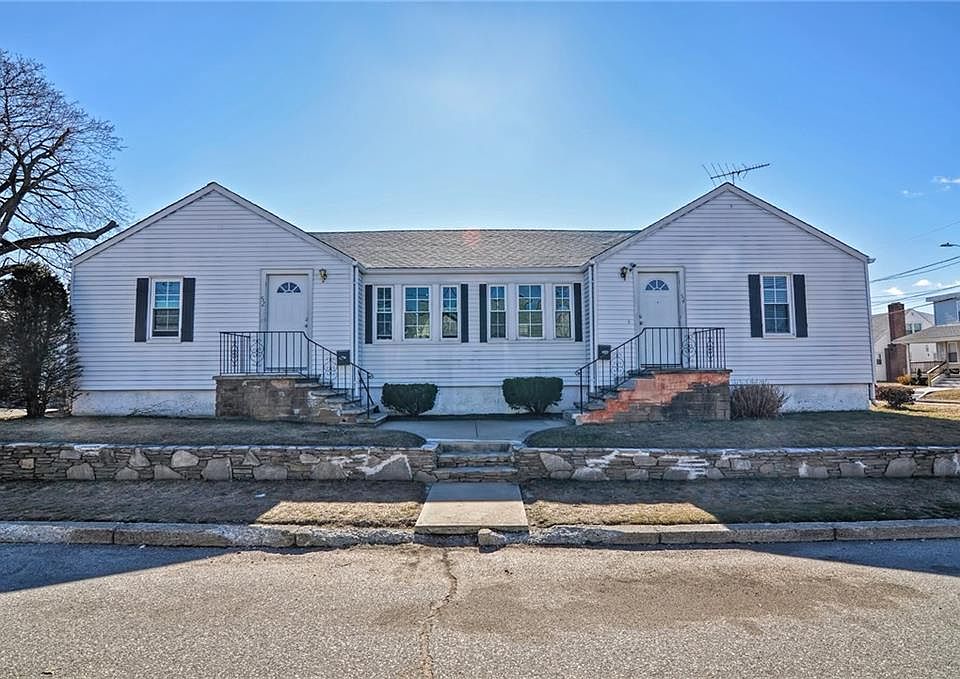 1st image of 52 Vale Ave