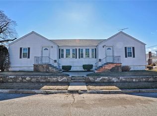 52 Vale Ave, Cranston, RI 02910