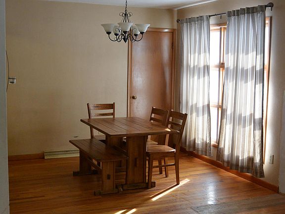 4th image of 1010 Stafford Ave