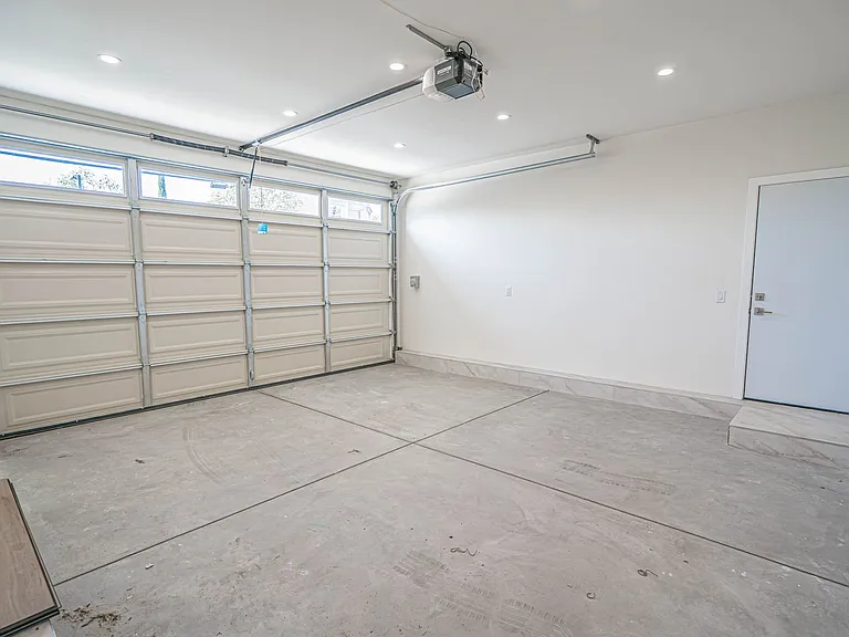 10959 Collins St — Photo 15