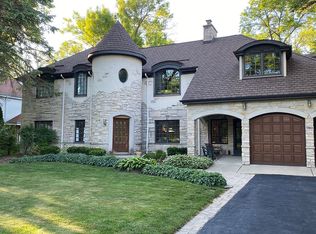 780 Green Briar Ln, Lake Forest, IL 60045