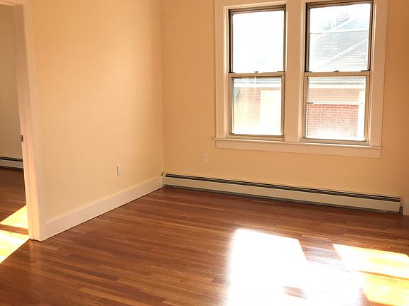 3rd image of 287 Hayward St #2B