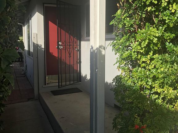 3rd image of 3311 Agate Dr
