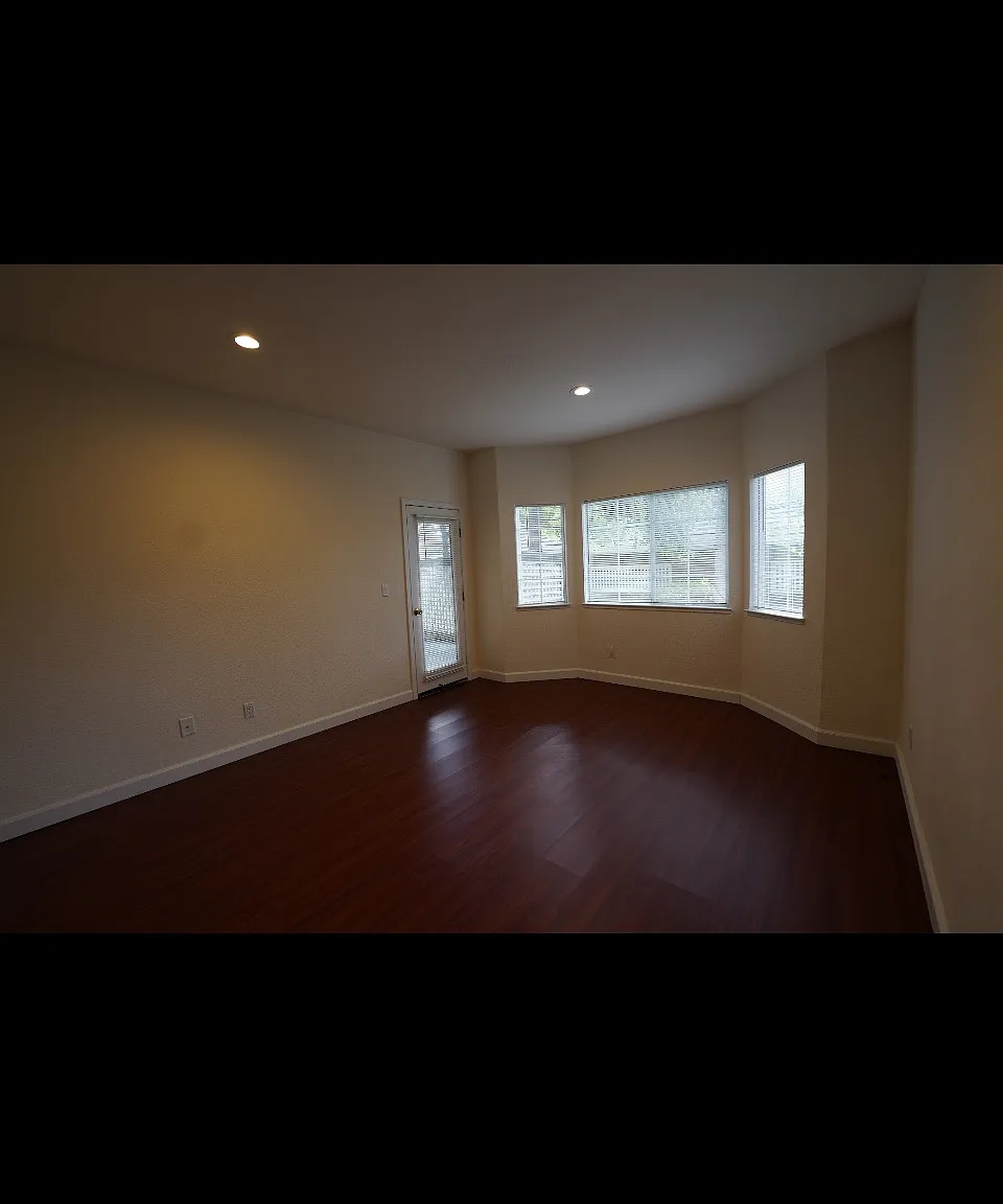2 bed, 1002 sqft, $3,450 — Photo 2