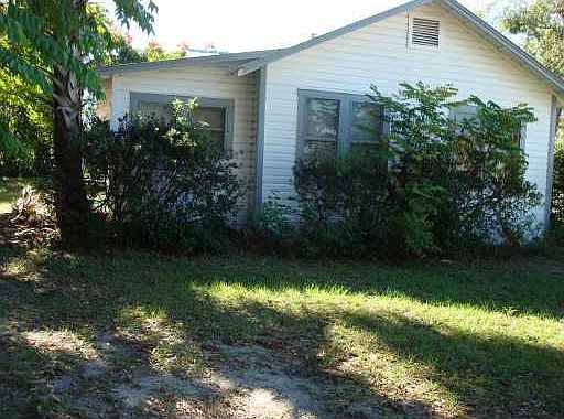 2nd image of 117 N Fountain Dr