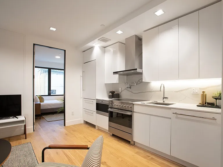 202 Avenue A #6 — Photo 2