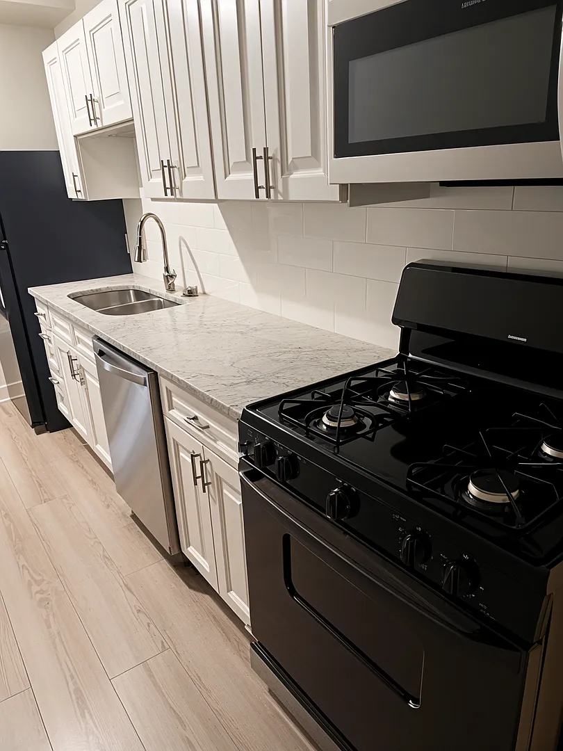 Extremely spacious 2-bedroom Apartments! — Photo 3