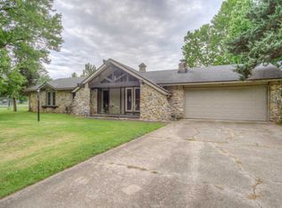 5971 Riverside Dr, Joplin, MO 64804