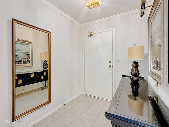 4th image of 1401 Burr Oak Rd APT 416B