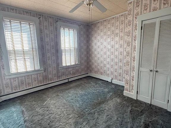 5th image of 309 Roselle St